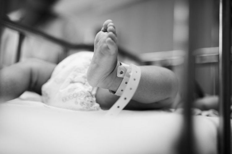 NiÃ±a abusada y bebÃ© que dio a luz estÃ¡n en mejores condiciones de salud